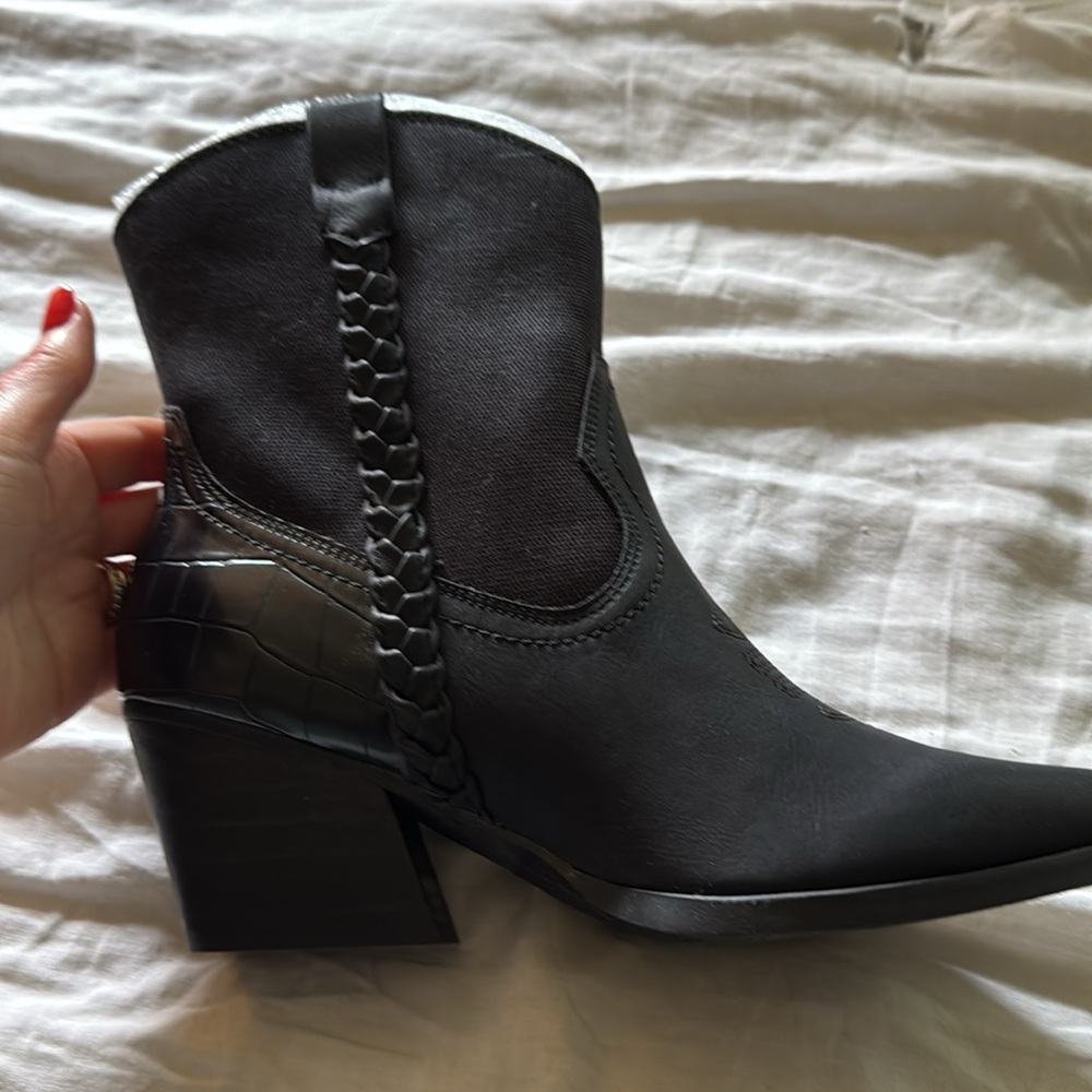Dolce Vita black western boots - Picture 10 of 14